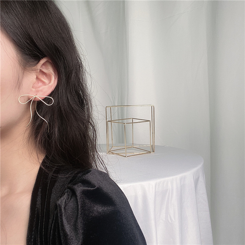 Line Bow Earrings