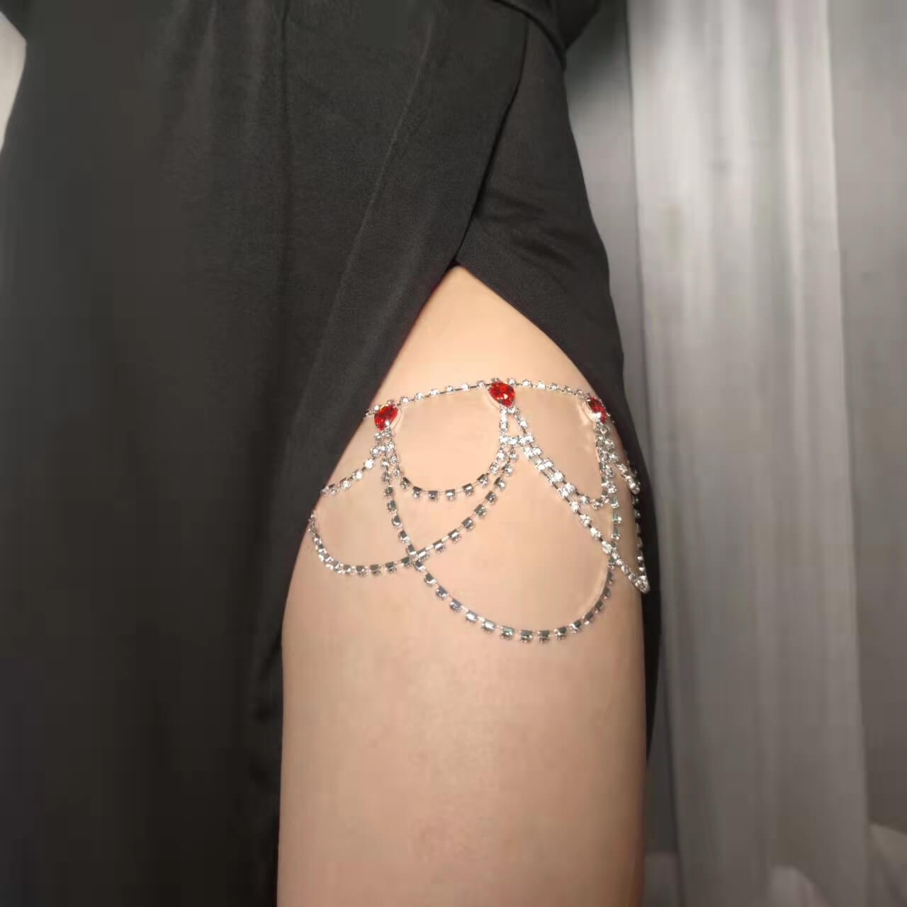 Red Queen Leg Chain