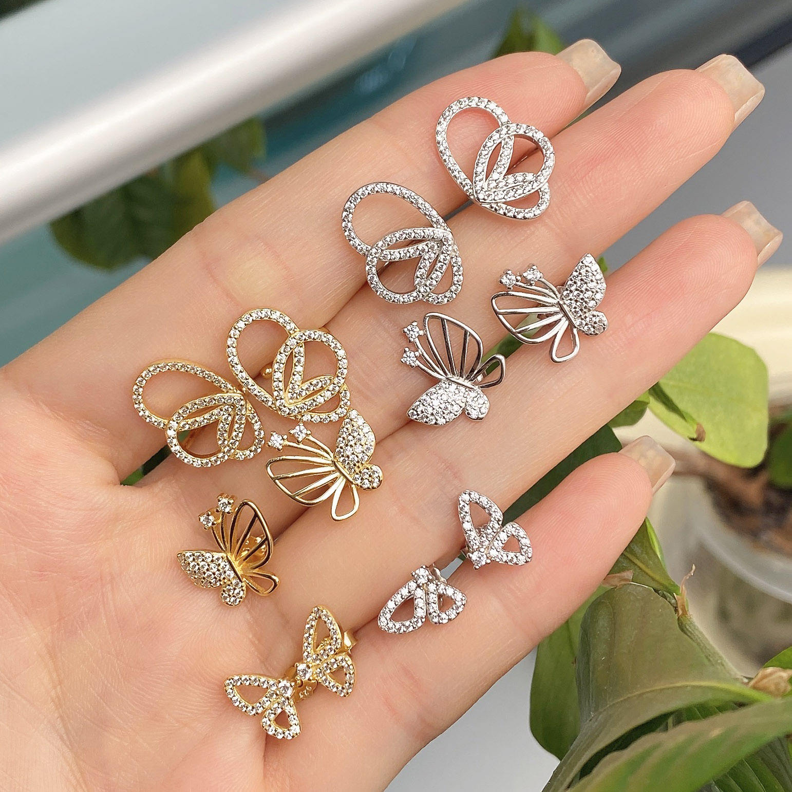 Tiny Butterfly Wings Stud