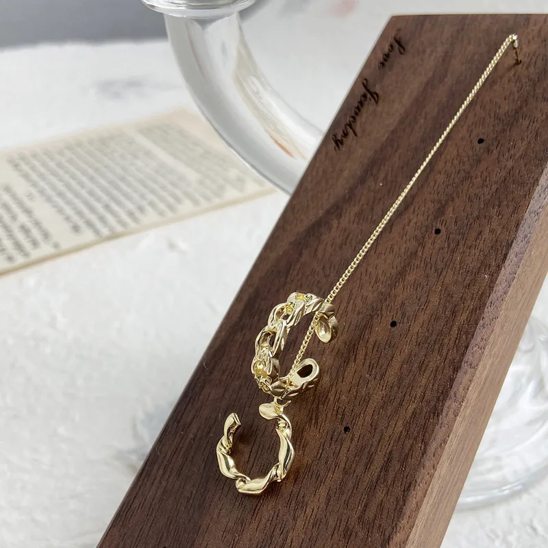 Minimalist Ear Line Ear Cuff