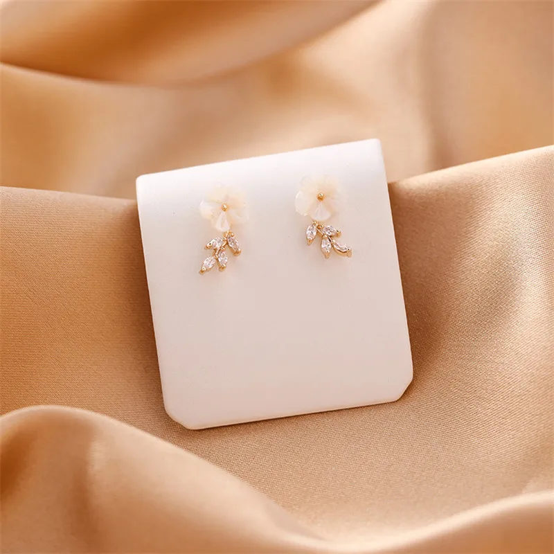 Shell Flower Studs Earrings