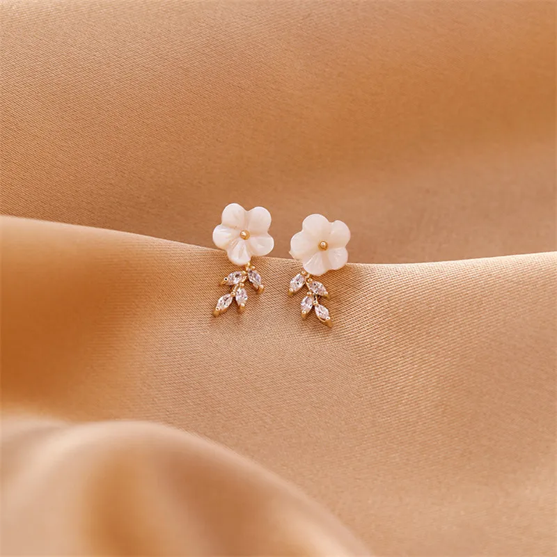 Shell Flower Studs Earrings