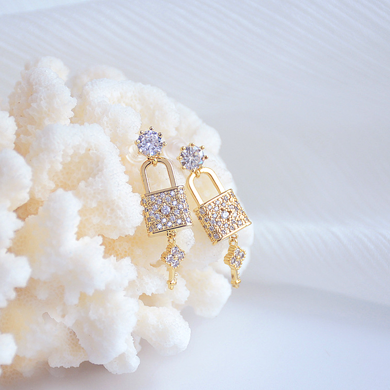 Gold Plated Lock and Key Flowers Drop Earrings