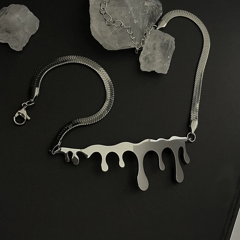 Drop Clavicle Chain