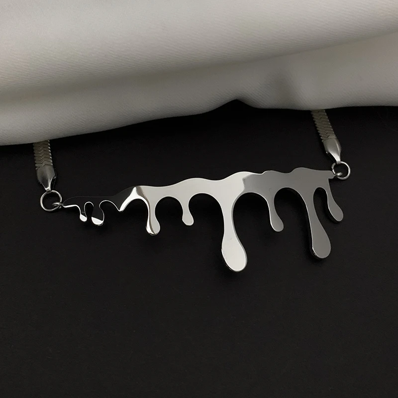Drop Clavicle Chain