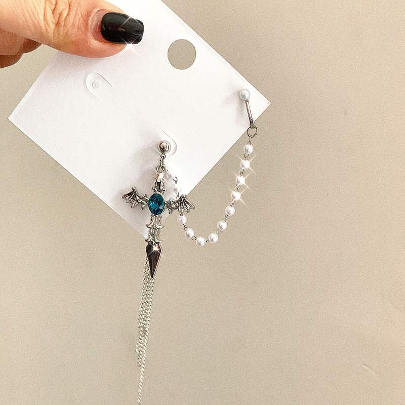 Single Cross Ear Cuff With Pearls