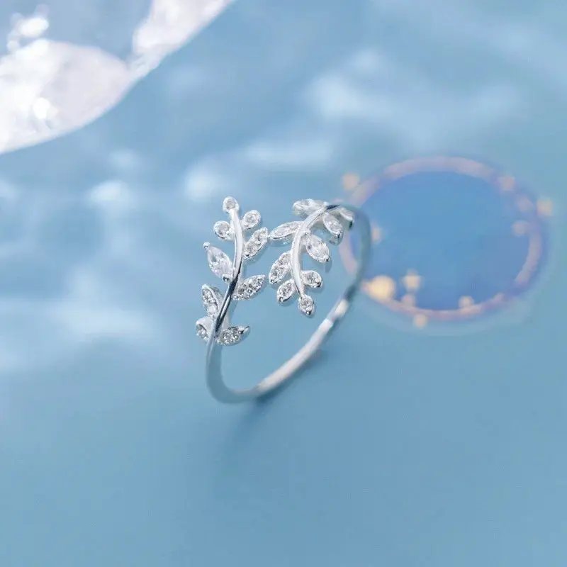 Diamond Leaf Ring