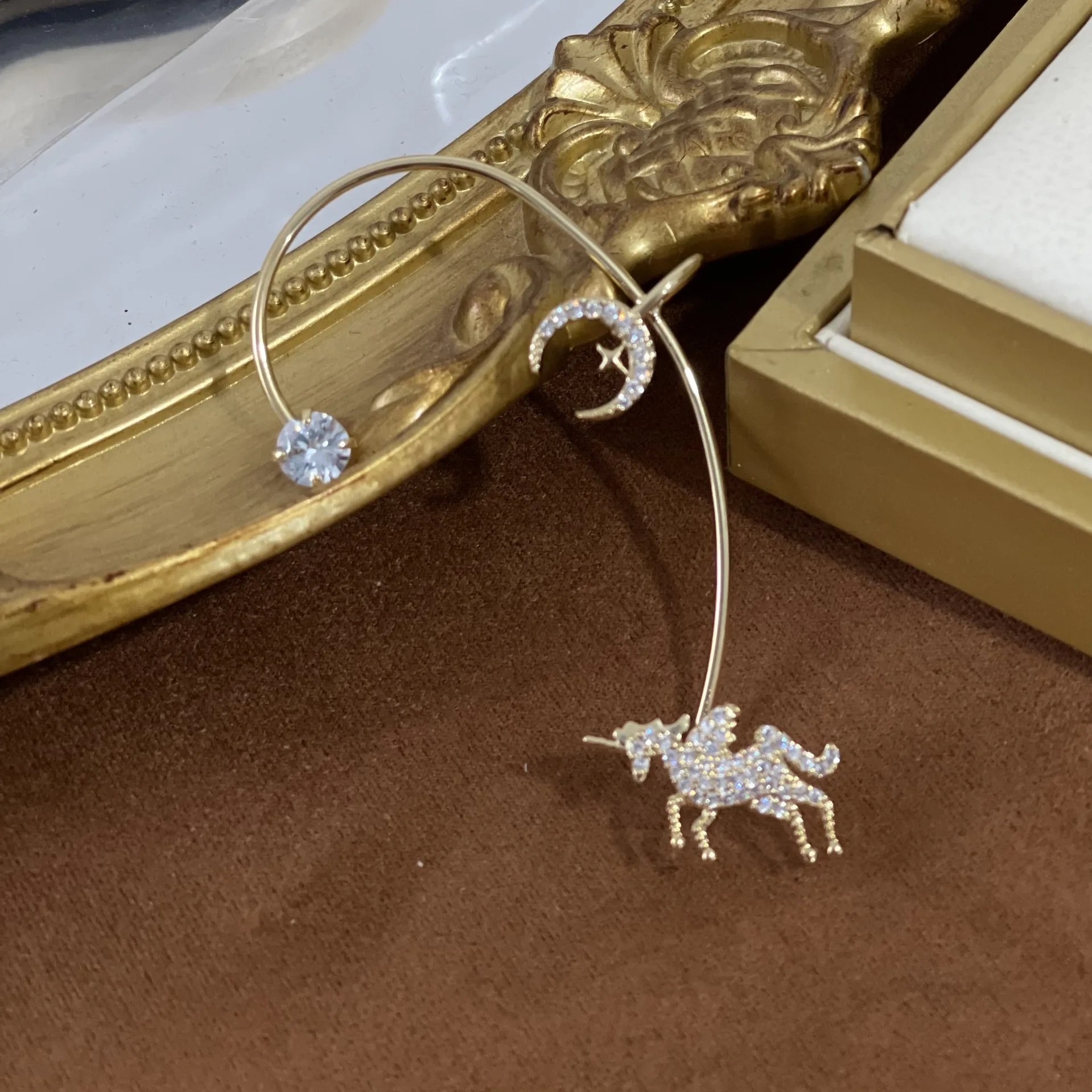 Moon Unicorn Diamond Earcuff