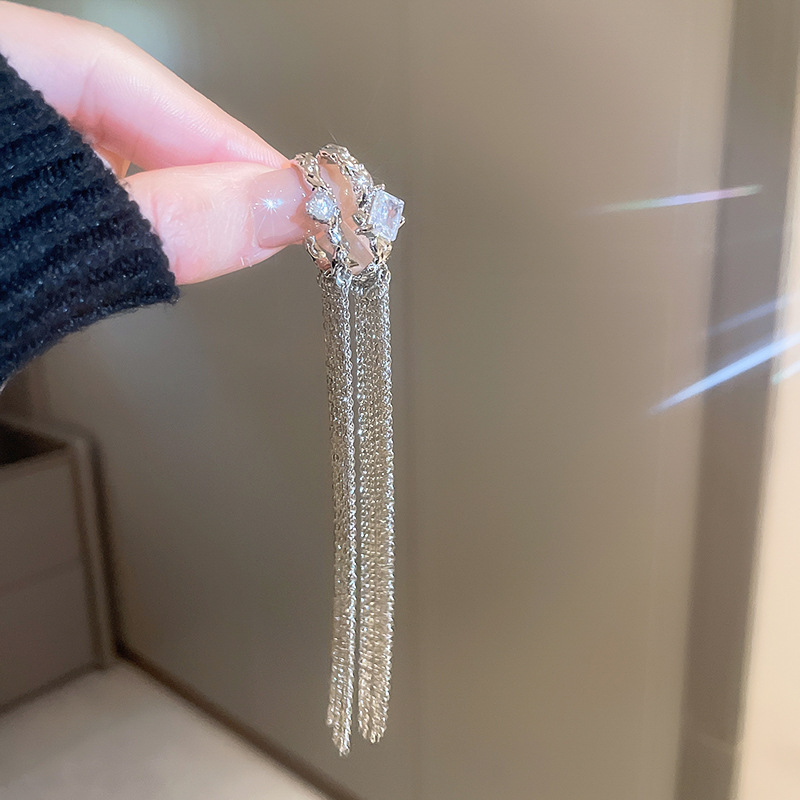 Double-layer Tassel Ear Clip