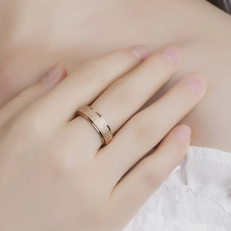 Druzy Rotating Ring