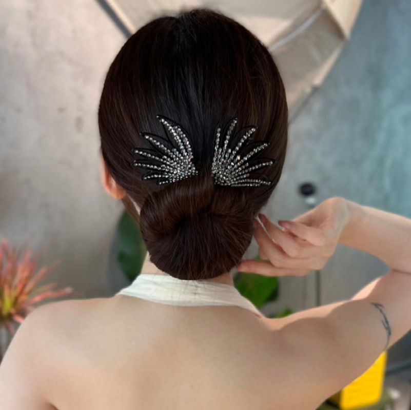 Elegant Hair Bun Maker