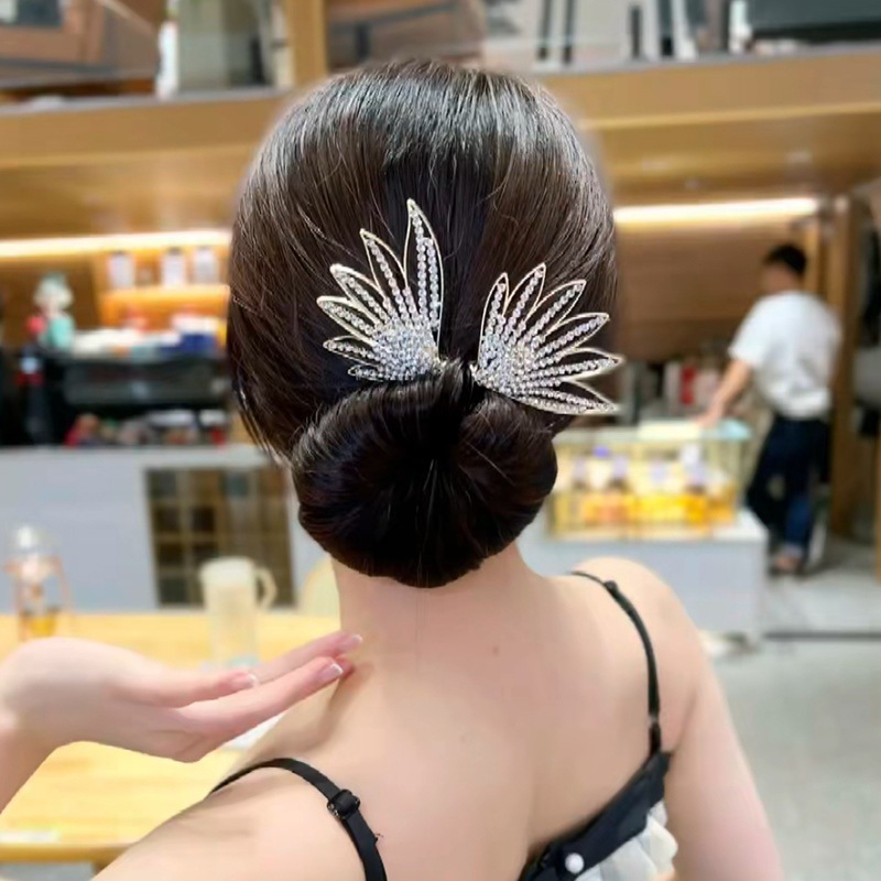 Elegant Hair Bun Maker