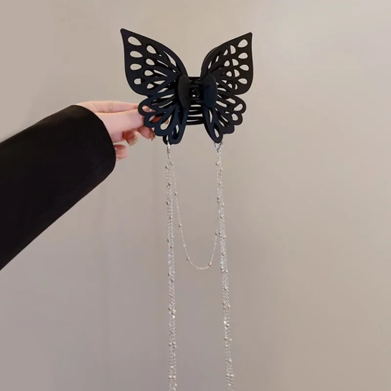 Butterfly Clip With Tassel Chain