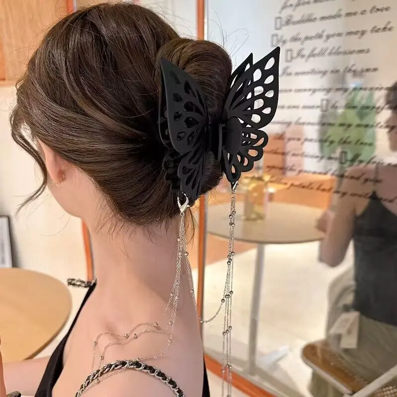 Butterfly Clip With Tassel Chain