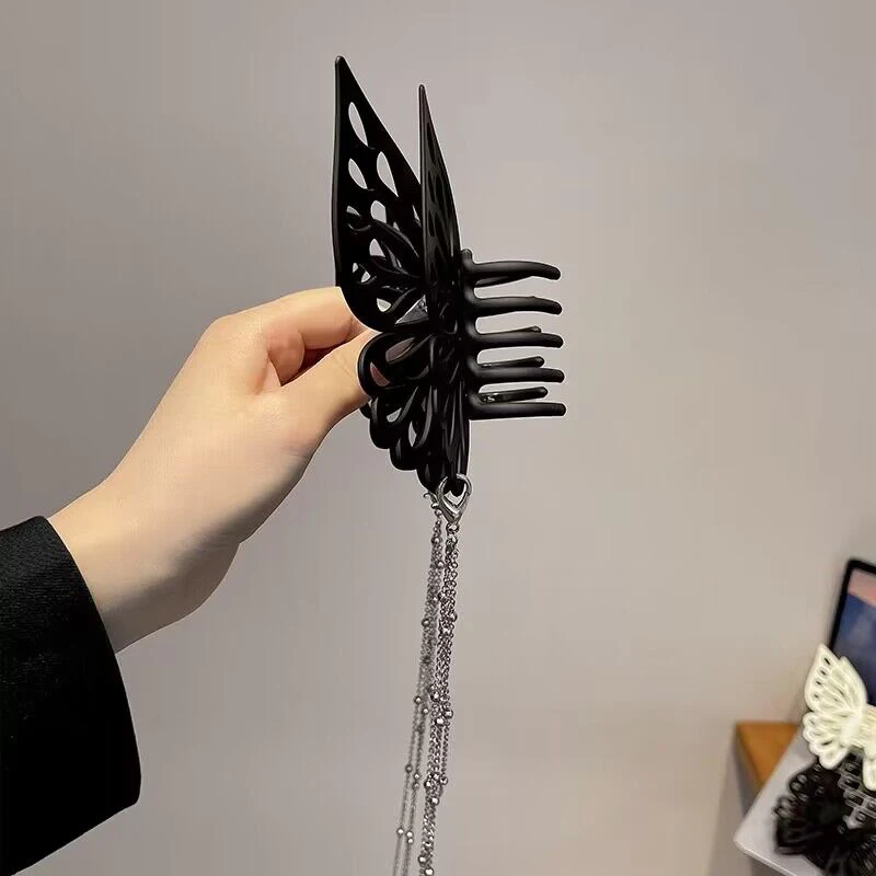 Butterfly Clip With Tassel Chain