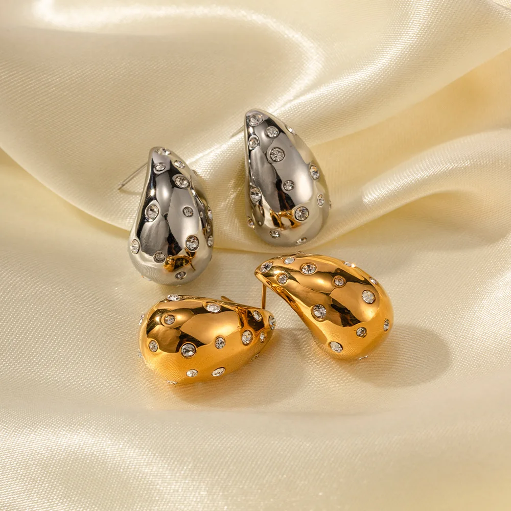La Beaute Earrings