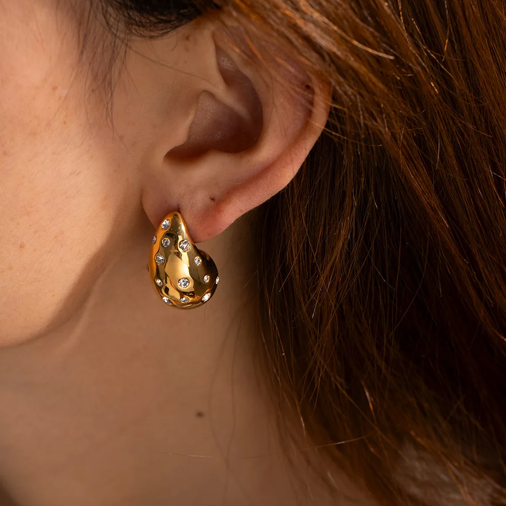 La Beaute Earrings La Beaute Earrings