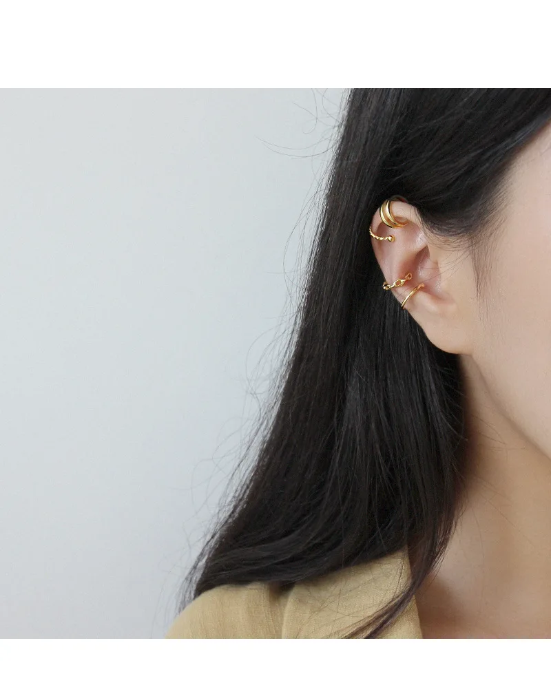 Conch Chain Ear Cuff