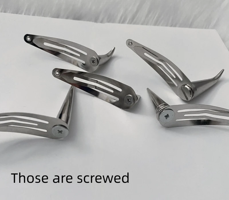 Curved metal horn hair clips | Silver Cat Claw